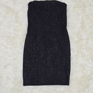 Vintage JUMP Apparel Co. Strapless Black Dress with Elegant Design